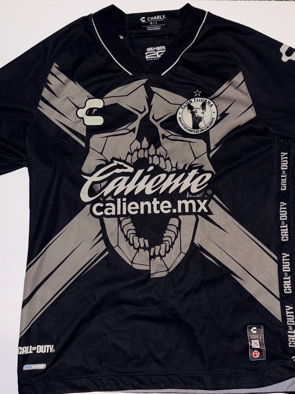 Caliente MX Men’s Black Graphic Jersey by Charly